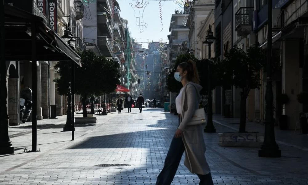 Βασιλακόπουλος: Να γίνεται στους 4 μήνες η 3η δόση του εμβολίου